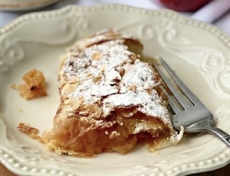 Brze i jednostavne Štrudle sa jabukama i lisnatim tijestom