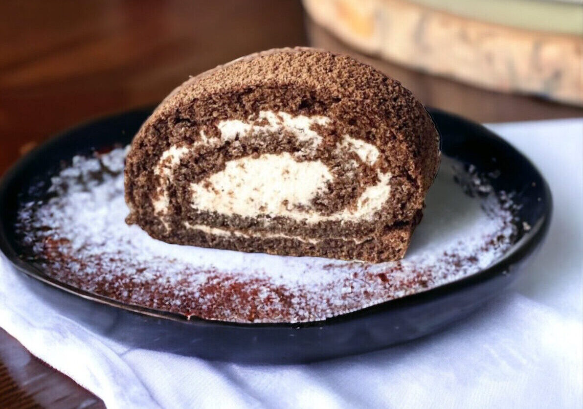 Tiramisu Cake Roll (VIDEO)