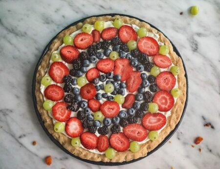 Easy Fruit Pizza Recipe with Cream Cheese Frosting (Video)