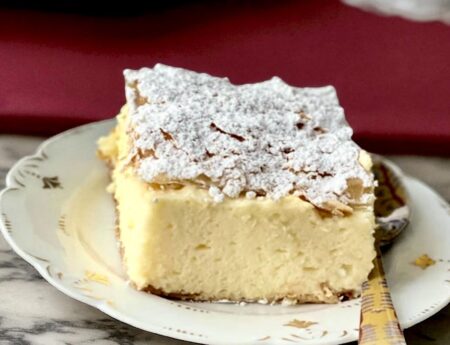 Savršena Domaća Krempita: Kremasta Poslastica Koju Svi Vole (VIDEO)