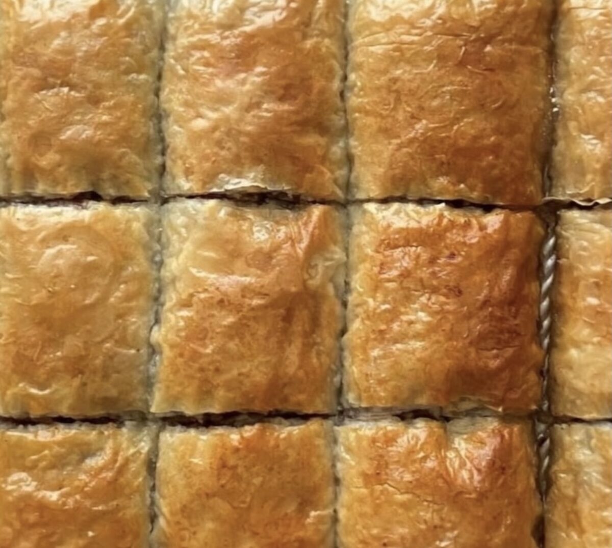 Pita sa jabukama od gotovih kora – Jabukovača (video)