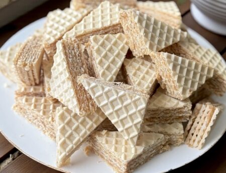 15-Minute No-Bake Wafer Cake (Oblatne with Condensed Milk)