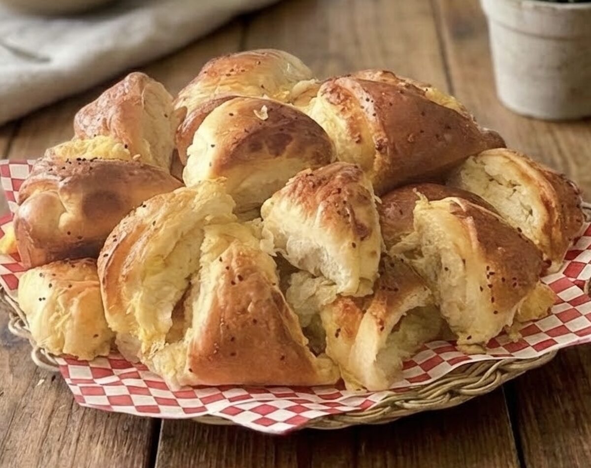 Smoked Mozzarella Bread
