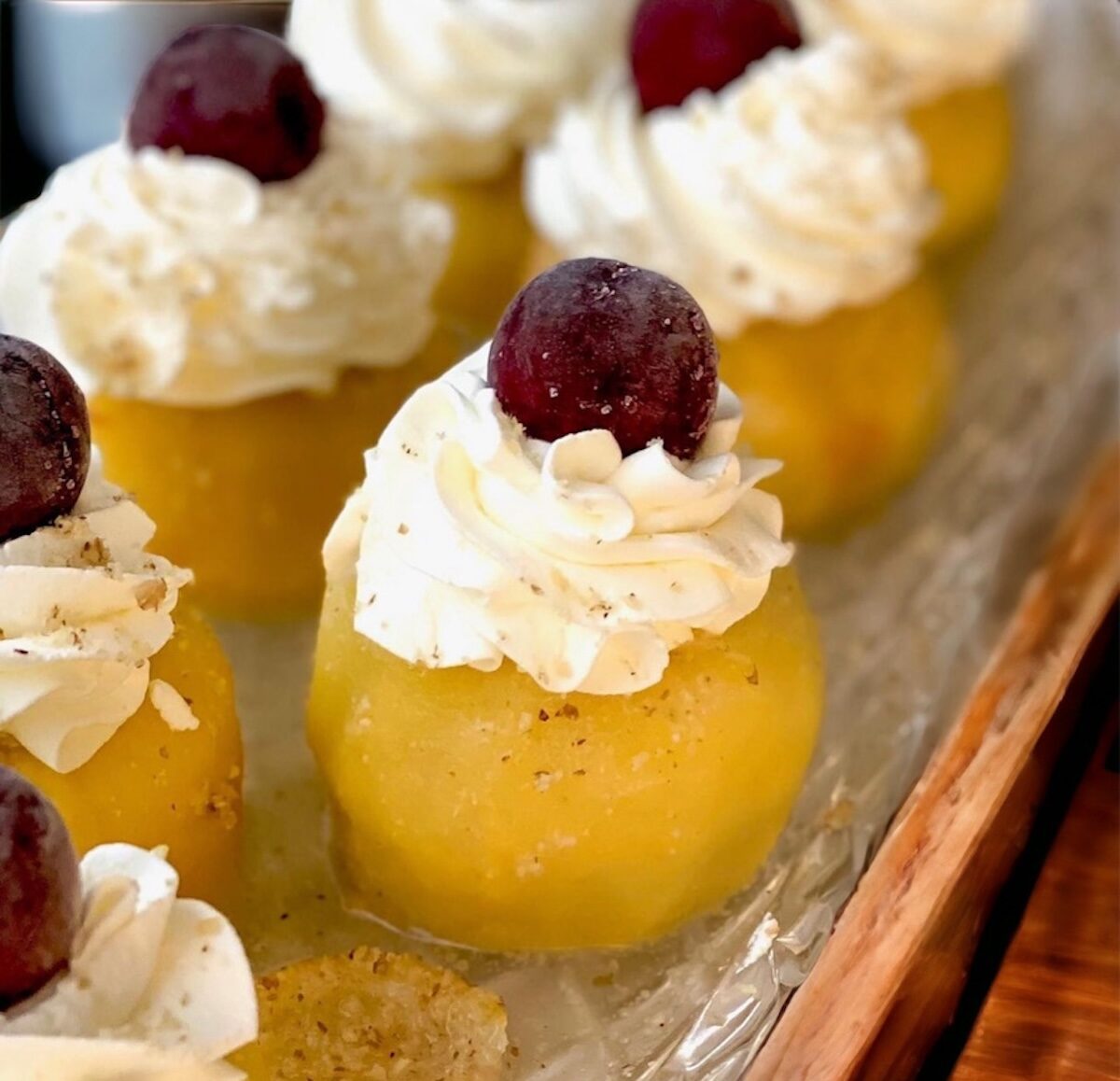 Bosanske Tufahije: Tradicionalni Recept za Jabuke s Orasima